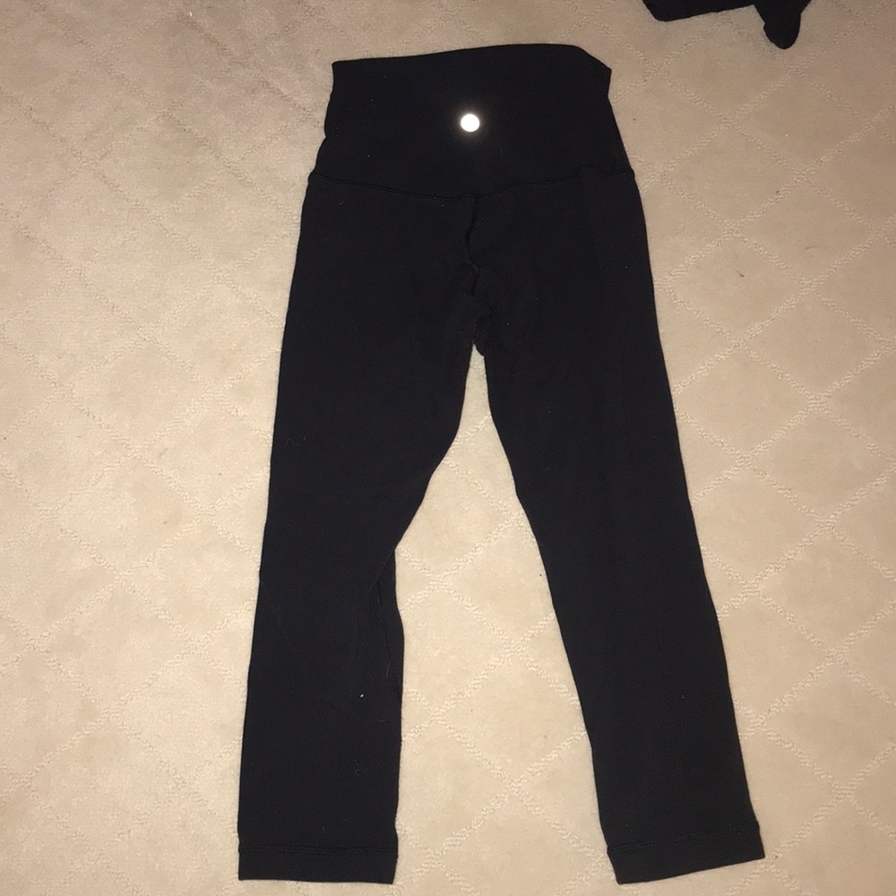 Black lululemon align cropped leggings size 2